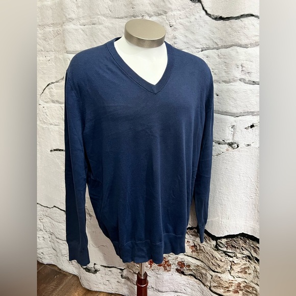 Brooks Brothers 100% Cotton V-Neck Long Sleeve Navy Blue Sweater - Picture 2 of 7